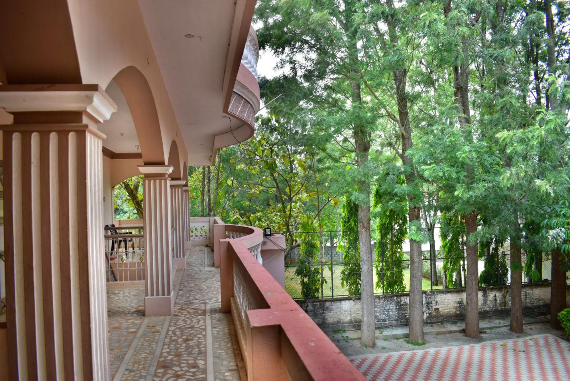 Jains Royal Palace Resorts Jelagiri Kültér fotó